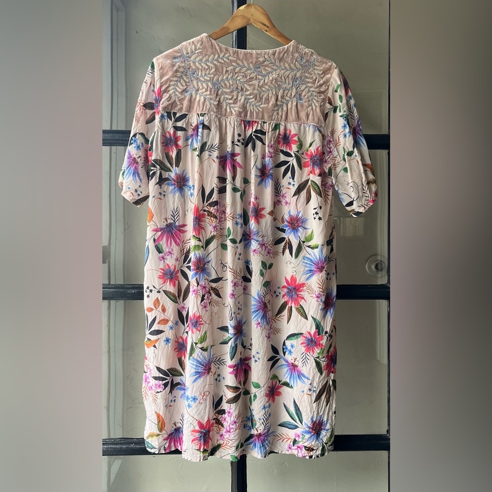 Lovely Johnny Was Floral Silk Tunic Mini Dress - Picture 3 of 6